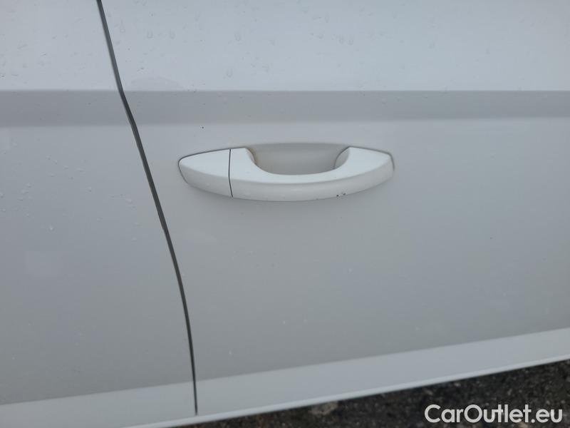  Skoda  Fabia  Combi (2015) Com.1.0TSI 70 Ambition 5d #9