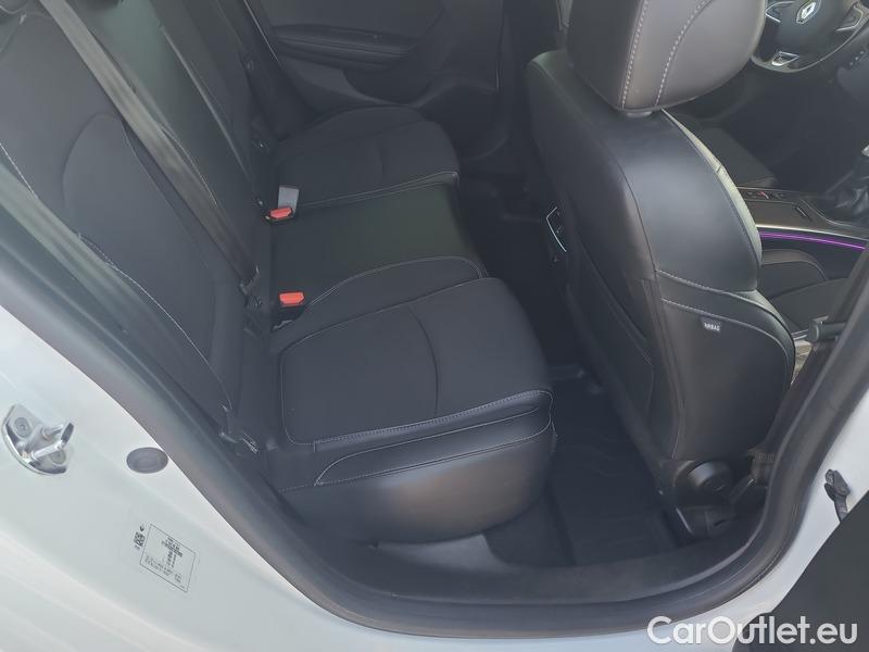  Renault  Megane  IV Estate  (2016) Meg GT 1.5BdCi 115 Techno 5d #23