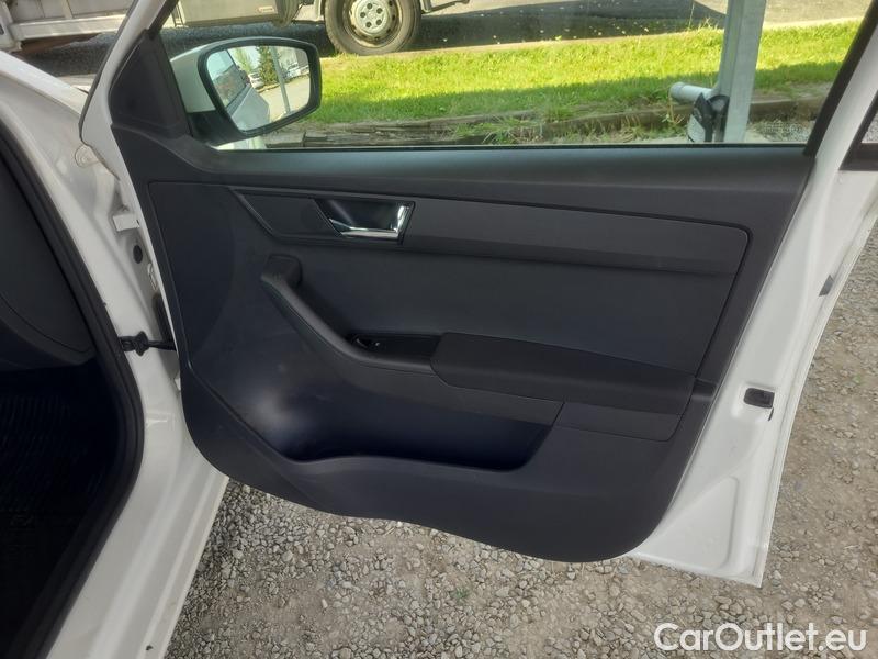  Skoda  Fabia  Combi (2015) Com.1.0TSI 70 Ambition 5d #22