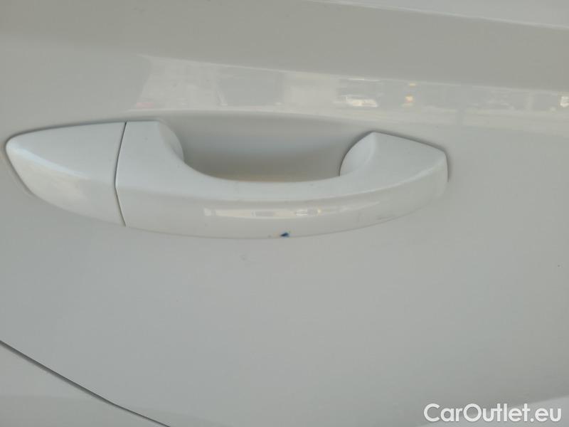  Skoda  Fabia  Combi (2015) Com.1.0TSI 70 Ambition 5d #19