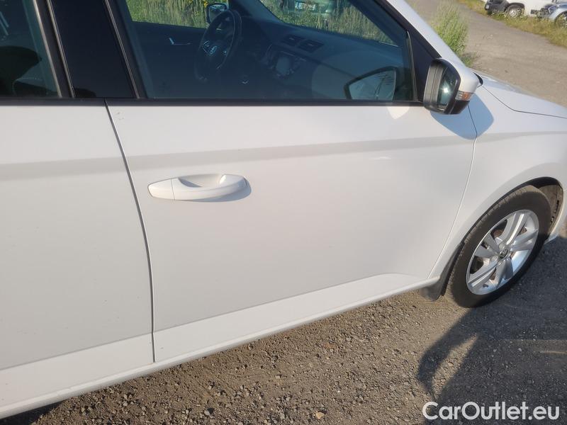  Skoda  Fabia  Combi (2015) Com.1.0TSI 70 Ambition 5d #27