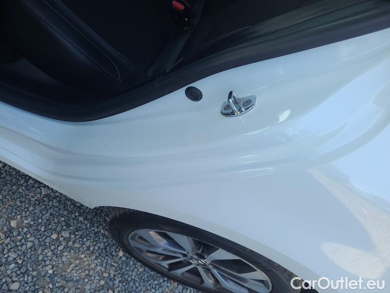  Renault  Megane  IV Estate  (2016) Meg GT 1.5BdCi 115 Techno 5d #5