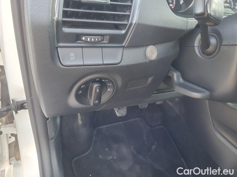  Skoda  Fabia  Combi (2015) Com.1.0TSI 70 Ambition 5d #12