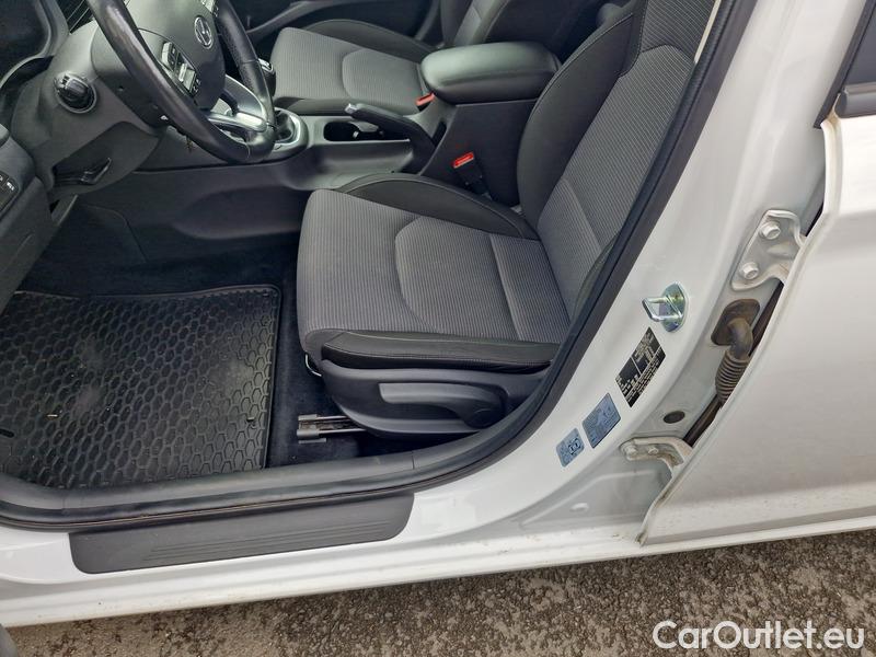  Hyundai  i30   cw (PD)(2017->)  kom.1.5i Family Comfort 5d #6