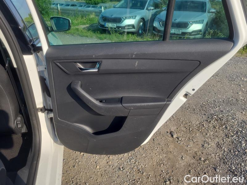  Skoda  Fabia  Combi (2015) Com.1.0TSI 70 Ambition 5d #24