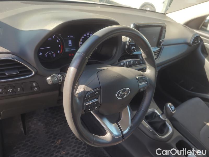  Hyundai  i30  (PD)(01.2017  ->)  kom.1.0TGDI Family Comf #7