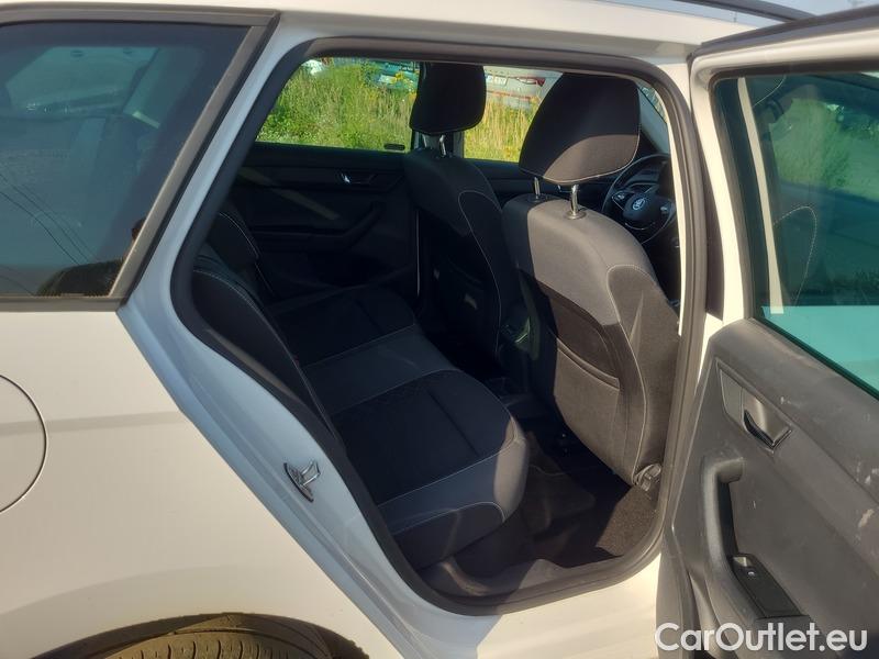  Skoda  Fabia  Combi (2015) Com.1.0TSI 70 Ambition 5d #25