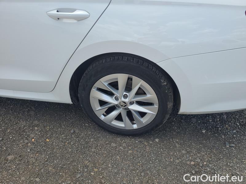  Skoda  Octavia  Combi (NX3)(2020) Oct.Combi 1.5TSI 110 Style #5