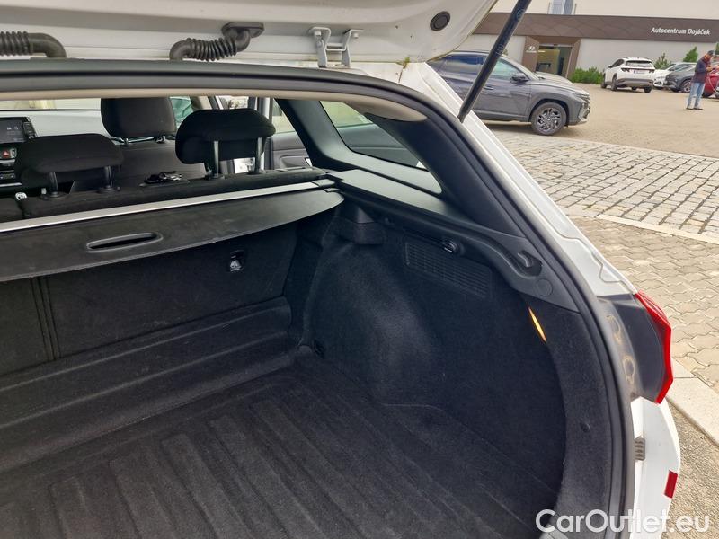  Hyundai  i30   cw (PD)(2017->)  kom.1.5i Family Comfort 5d #25