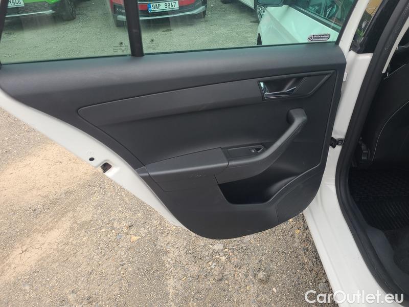  Skoda  Fabia  Combi (2015) Com.1.0TSI 70 Ambition 5d #20