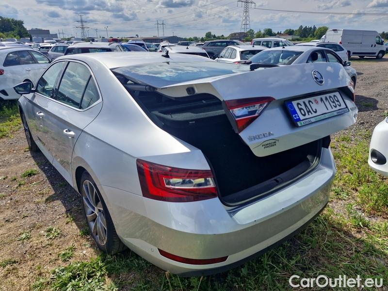  Skoda  Superb  (3V3)(2015)  2.0TDI 140 L&K 4x4 AP #28
