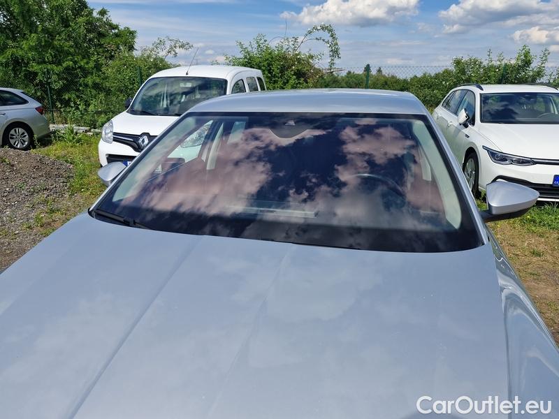 Skoda  Superb  (3V3)(2015)  2.0TDI 140 L&K 4x4 AP #1