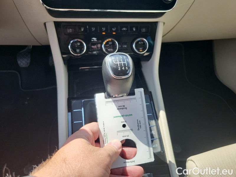  Skoda  Superb  (3V3)(2015) Supe.FL2.0TDI 110 L&K #3