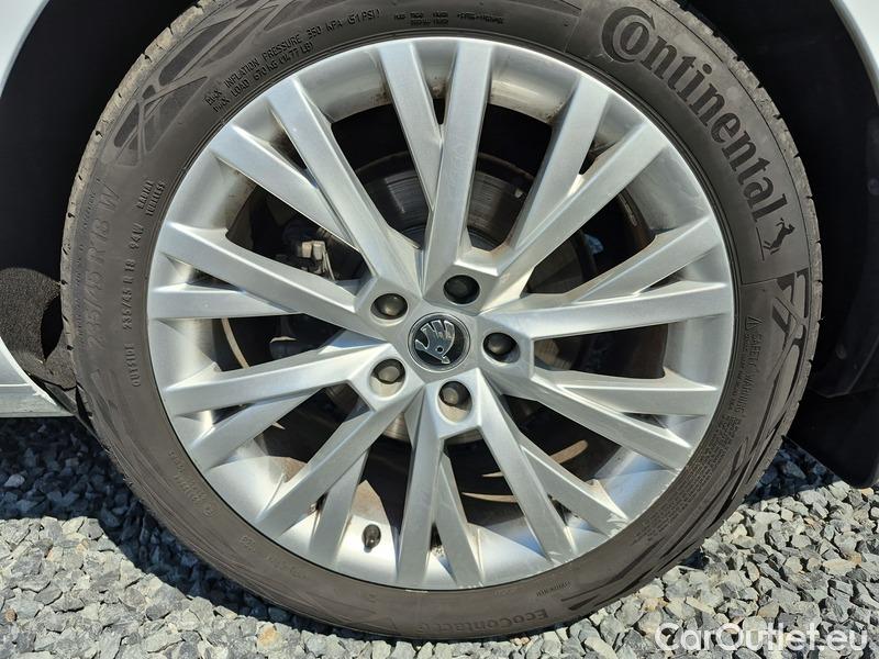  Skoda  Superb  Combi (3V5)(2015) Sup.C.FL2.0TSI 140 Style AT #2