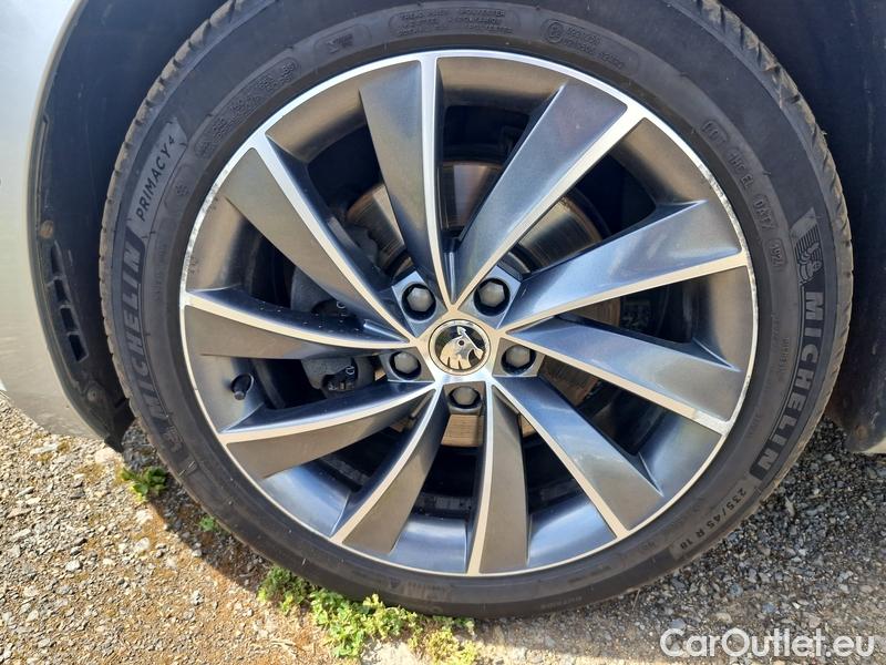  Skoda  Superb  (3V3)(2015)  2.0TDI 140 L&K 4x4 AP #6