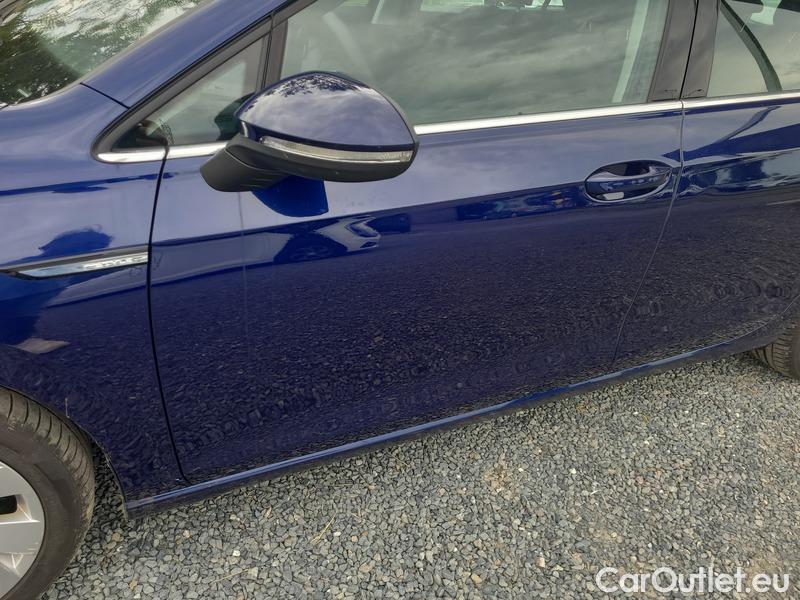  Volkswagen  Golf  VIII Variant (CG5) 2020 Var.1.5TSI 110 Style AT #4