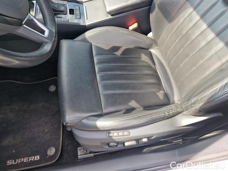  Skoda  Superb  (3V3)(2015)  2.0TDI 140 L&K 4x4 AP #12