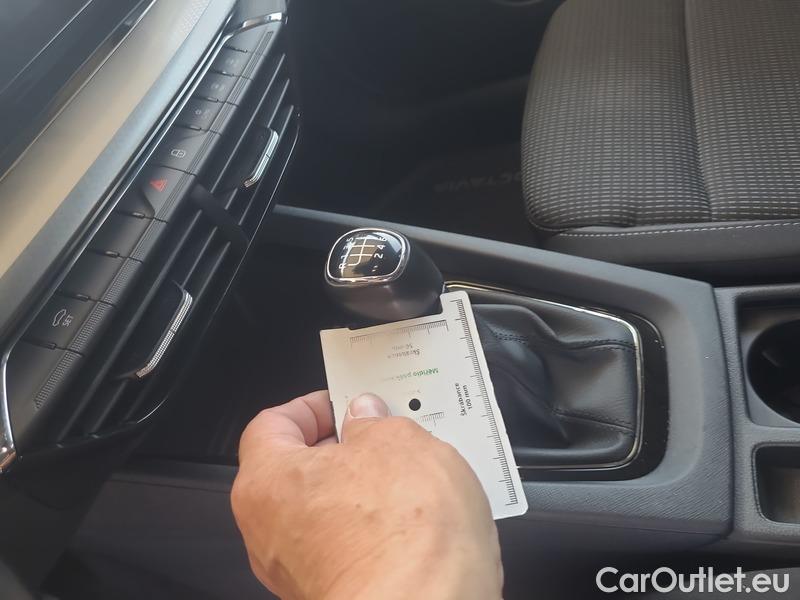  Skoda  Octavia  Combi (NX3)(2020) Oct.Combi 2.0TDI 85 Ambition #8