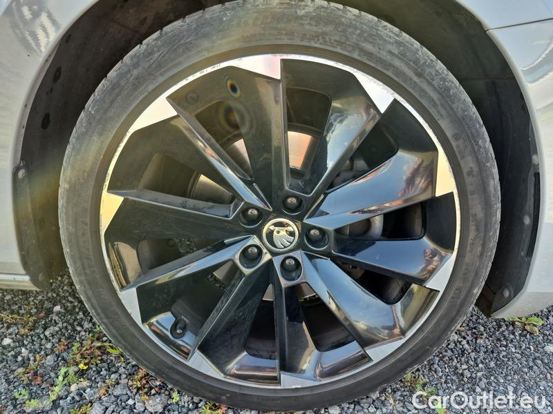  Skoda  Superb  Combi (3V5)(2015) Sup.C.FL2.0TDI 110 SLine AT #21
