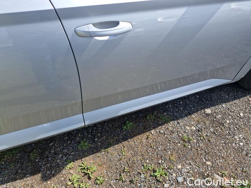  Skoda  Superb  (3V3)(2015)  2.0TDI 140 L&K 4x4 AP #37