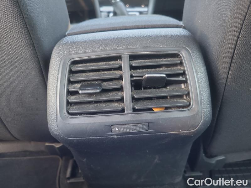 Volkswagen  Golf  VII Variant  (BV5)(2017->) Var 1.5TSI EVO 110 HL #17