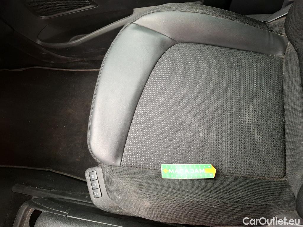  Citroen  C4 Grand Picasso /Spacetourer Shine 1.5 BlueHDi 130CV BVA8 E6d/Vo Repeint en Rouge / Teinte SIV Blanc Banquise/ #127