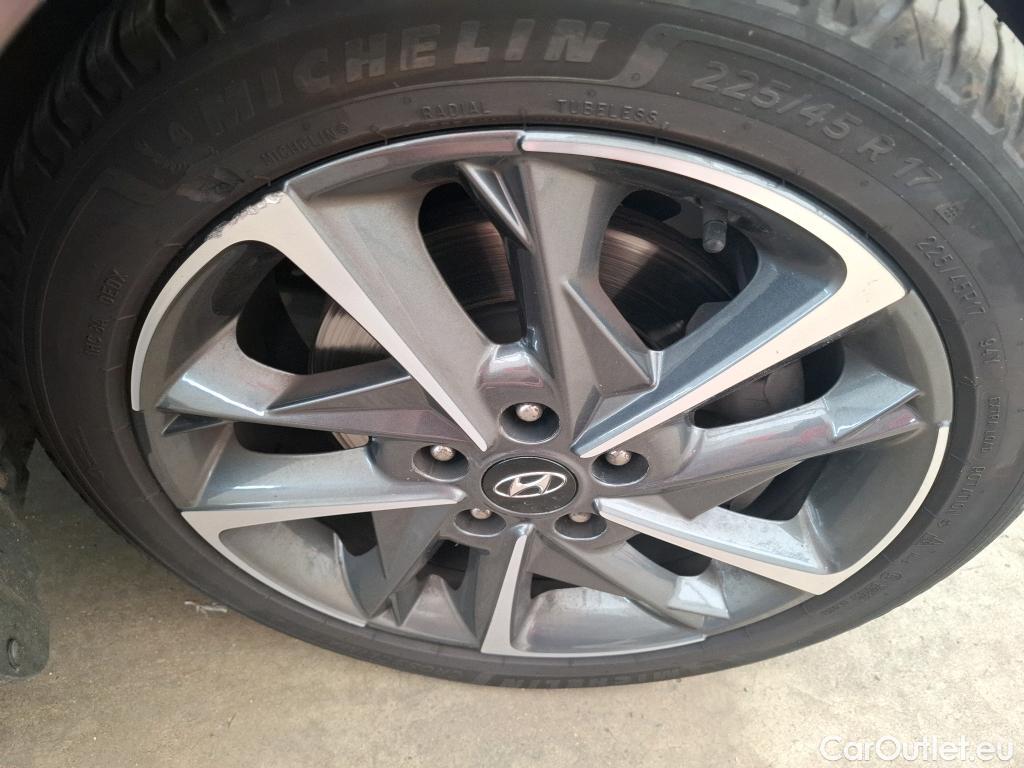  Hyundai  i30 HYUNDAI  Sport Wagon / 2020 / 5P / Break 1.0 T-GDI 120 MHEV I-MT CREATIVE SW #76