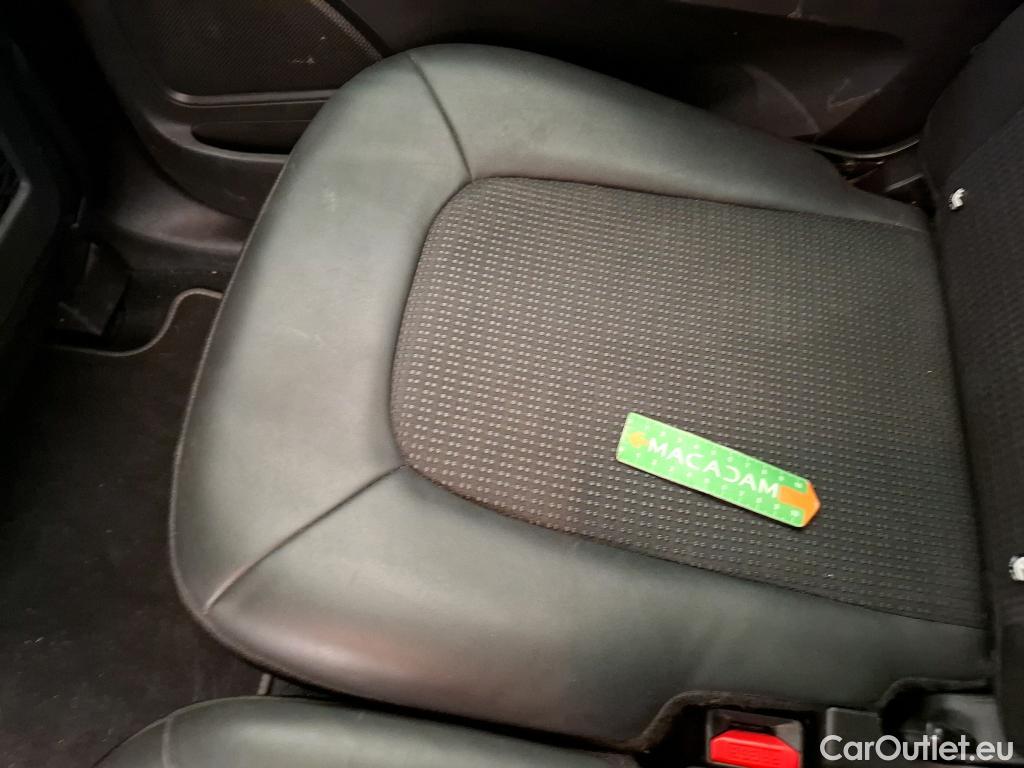  Citroen  C4 Grand Picasso /Spacetourer Shine 1.5 BlueHDi 130CV BVA8 E6d/Vo Repeint en Rouge / Teinte SIV Blanc Banquise/ #138