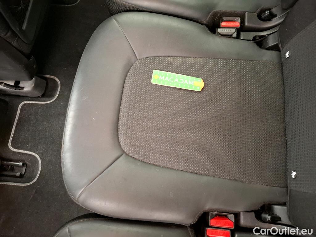  Citroen  C4 Grand Picasso /Spacetourer Shine 1.5 BlueHDi 130CV BVA8 E6d/Vo Repeint en Rouge / Teinte SIV Blanc Banquise/ #136