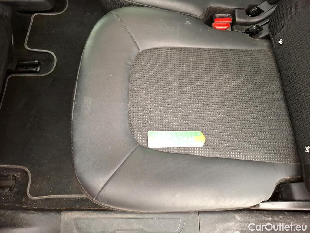  Citroen  C4 Grand Picasso /Spacetourer Shine 1.5 BlueHDi 130CV BVA8 E6d/Vo Repeint en Rouge / Teinte SIV Blanc Banquise/ #134