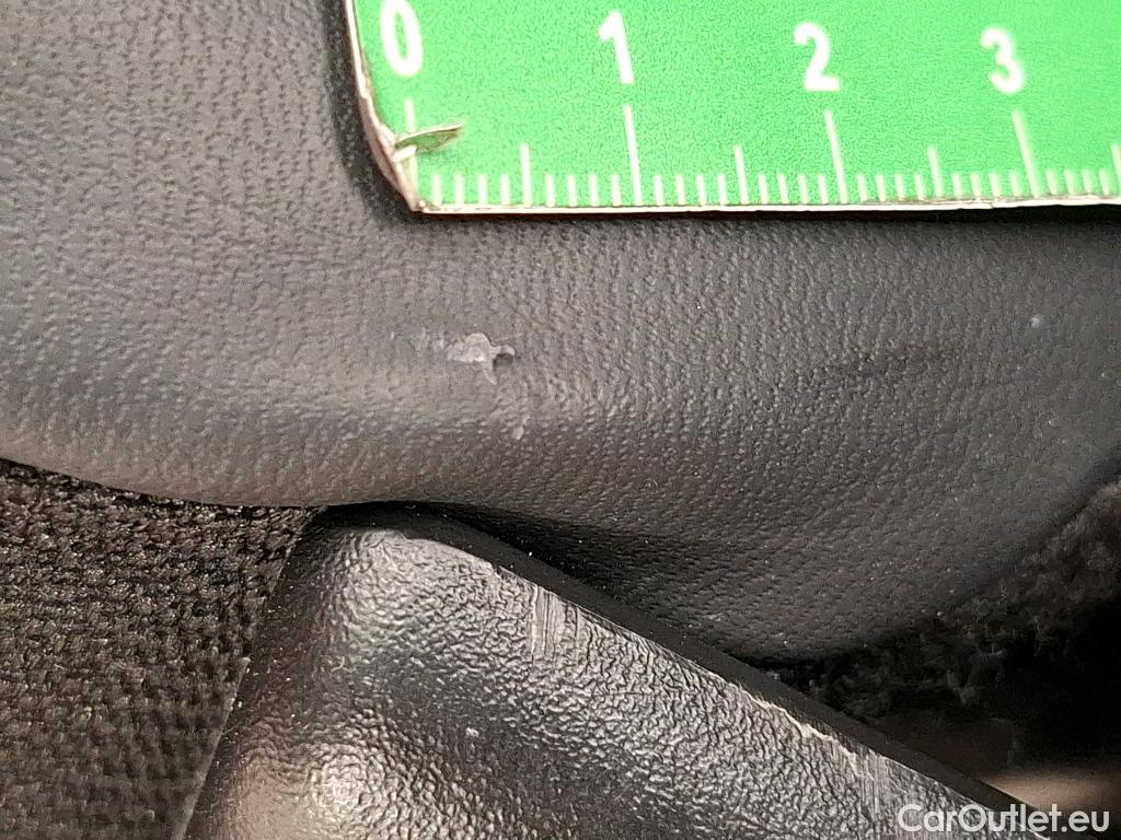  Citroen  C4 Grand Picasso /Spacetourer Shine 1.5 BlueHDi 130CV BVA8 E6d/Vo Repeint en Rouge / Teinte SIV Blanc Banquise/ #96
