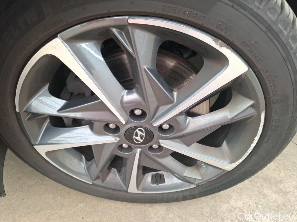  Hyundai  i30 HYUNDAI  Sport Wagon / 2020 / 5P / Break 1.0 T-GDI 120 MHEV I-MT CREATIVE SW #39