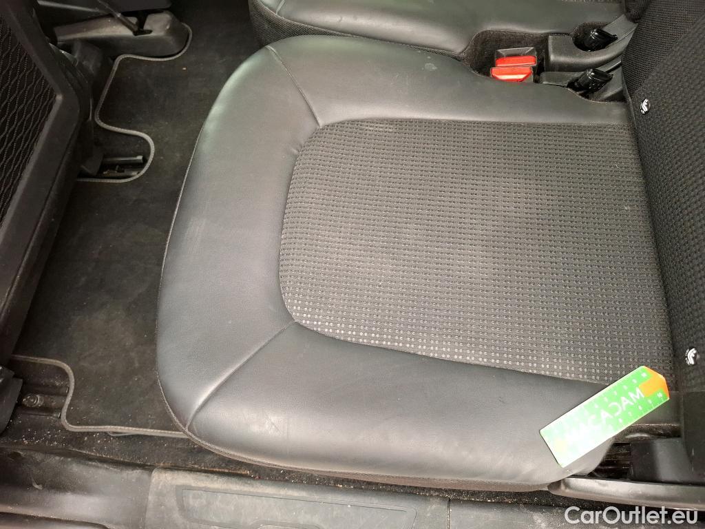  Citroen  C4 Grand Picasso /Spacetourer Shine 1.5 BlueHDi 130CV BVA8 E6d/Vo Repeint en Rouge / Teinte SIV Blanc Banquise/ #95