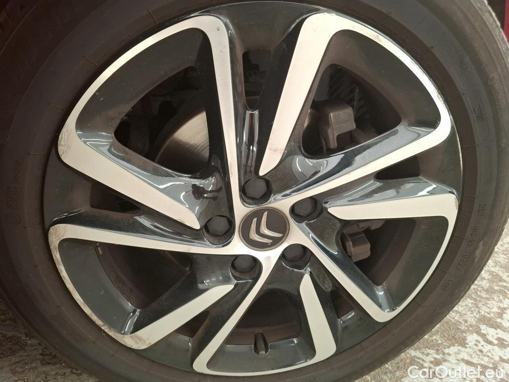  Citroen  C4 Grand Picasso /Spacetourer Shine 1.5 BlueHDi 130CV BVA8 E6d/Vo Repeint en Rouge / Teinte SIV Blanc Banquise/ #98
