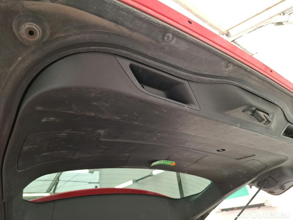  Citroen  C4 Grand Picasso /Spacetourer Shine 1.5 BlueHDi 130CV BVA8 E6d/Vo Repeint en Rouge / Teinte SIV Blanc Banquise/ #109
