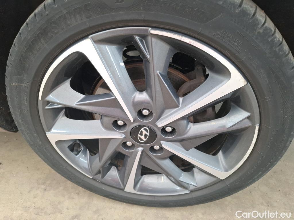  Hyundai  i30 HYUNDAI  Sport Wagon / 2020 / 5P / Break 1.0 T-GDI 120 MHEV I-MT CREATIVE SW #44