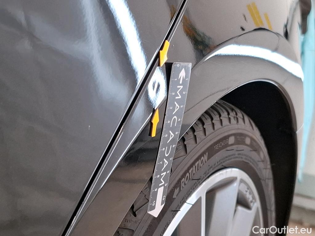 Mercedes  A-Klasse MERCEDES BENZ Classe A Berline 2018 4P Berline A 200 AMG Line 7G DCT #31