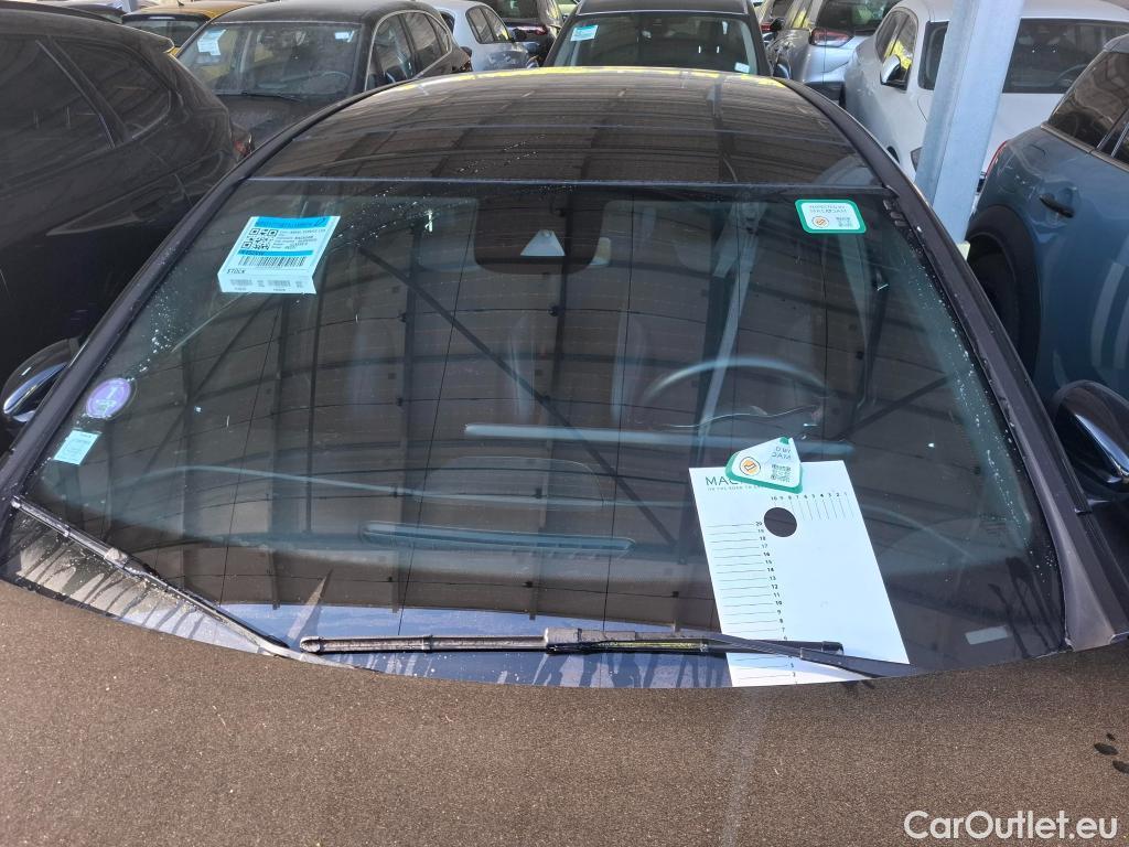  Mercedes  A-Klasse MERCEDES BENZ Classe A Berline 2018 4P Berline A 200 AMG Line 7G DCT #28