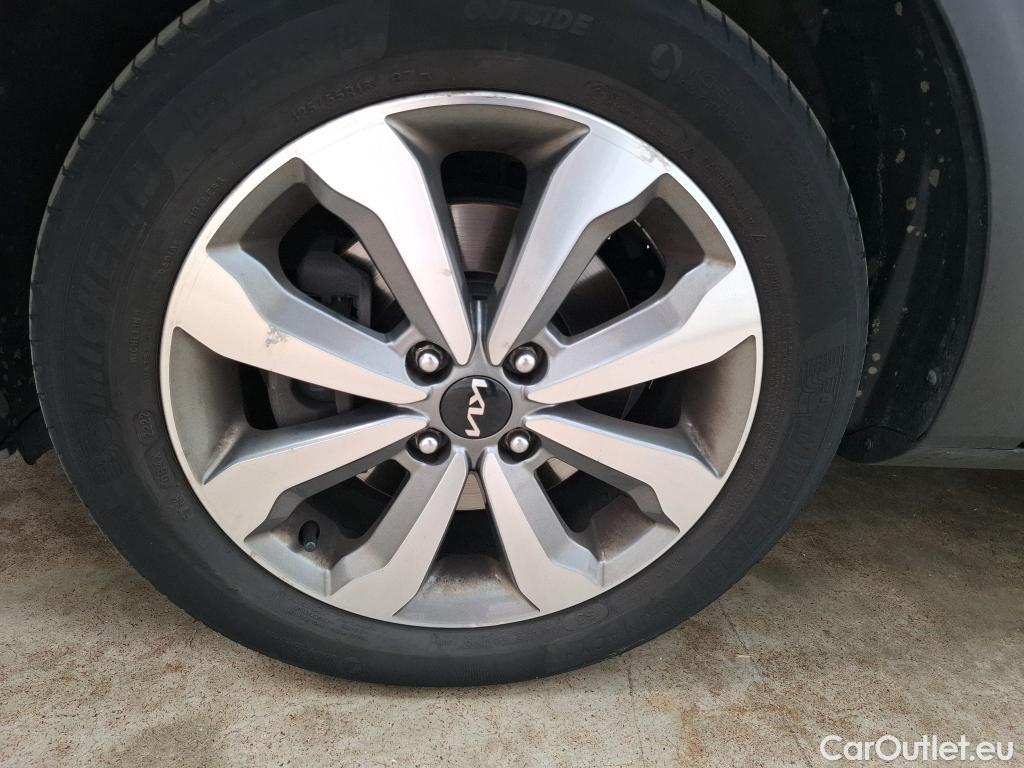  KIA  STONIC  Active 1.0 T-GDI 120CV BVM6 E6d #50