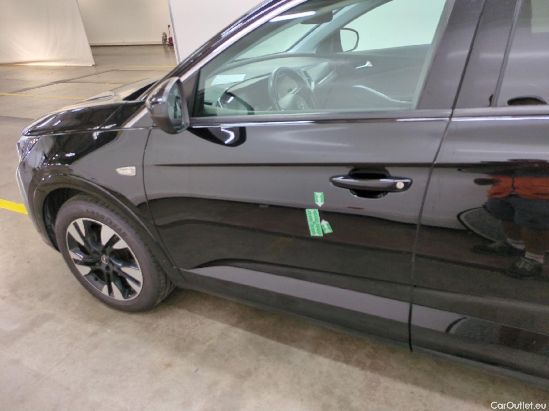  Opel   Grandland X Grandland X Elegance Business 1.5 130CV BVA8 E6d #15