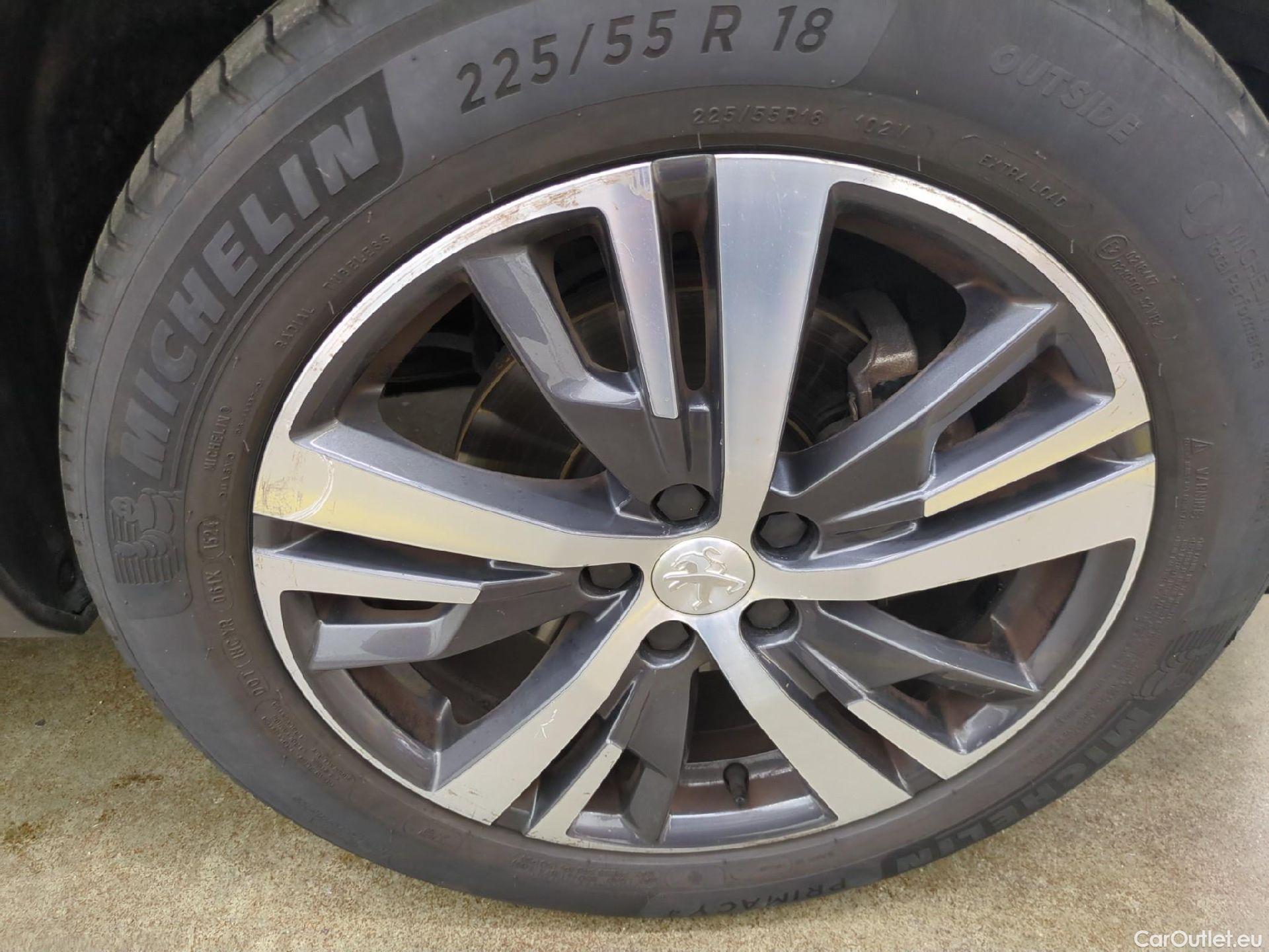  Peugeot  3008  Allure Pack 1.5 HDi 130CV BVA8 E6d #22