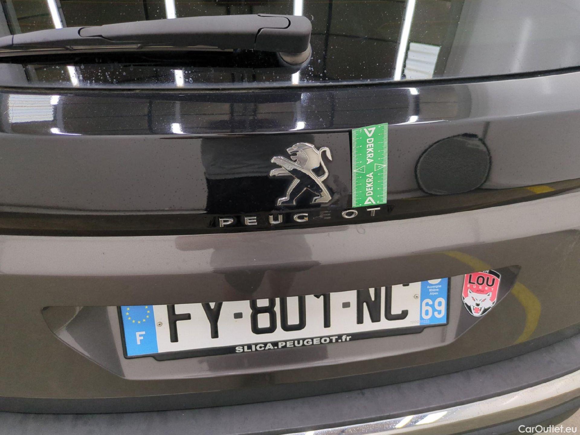  Peugeot  3008  Allure Pack 1.5 HDi 130CV BVA8 E6d #68