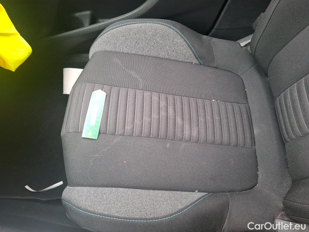  Peugeot  5008  Active Pack 1.2 PureTech 130CV BVA8 7 Sieges E6d #35