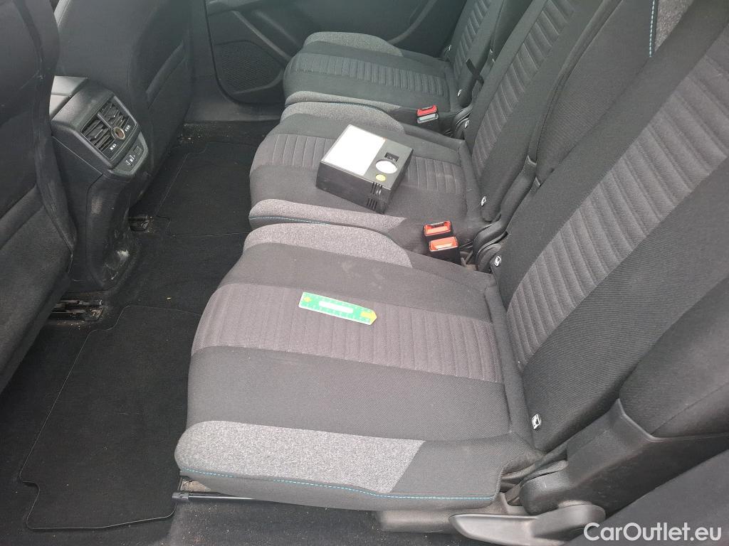  Peugeot  5008  Active Pack 1.2 PureTech 130CV BVA8 7 Sieges E6d #36