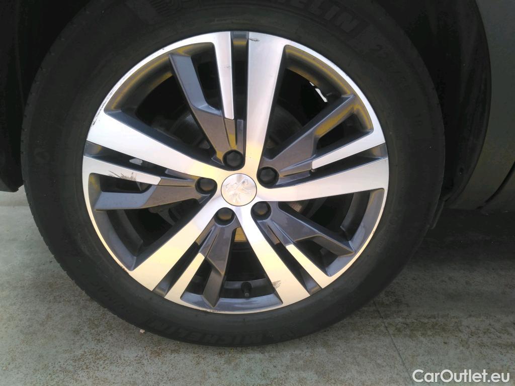  Peugeot  5008  Allure 1.5 HDi 130CV BVA8 7 Sieges E6d #15