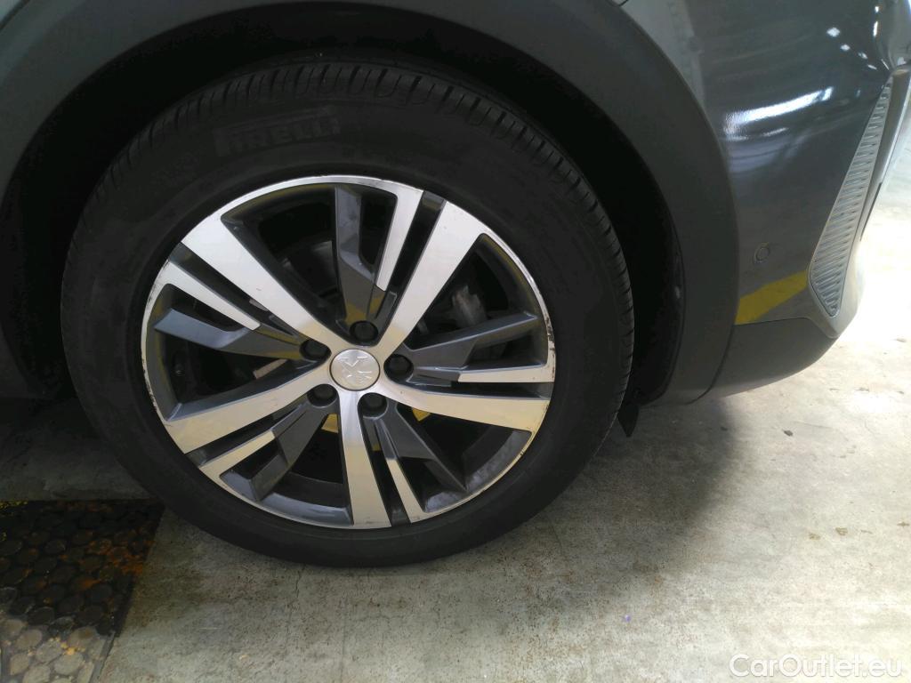  Peugeot  5008  Allure 1.5 HDi 130CV BVA8 7 Sieges E6d #4