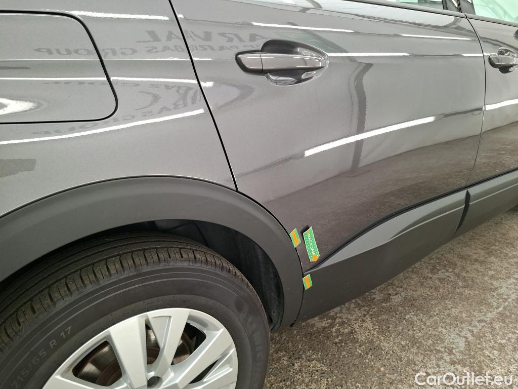  Peugeot  5008  Active Pack 1.5 HDi 130CV BVA8 7 Sieges E6d #8