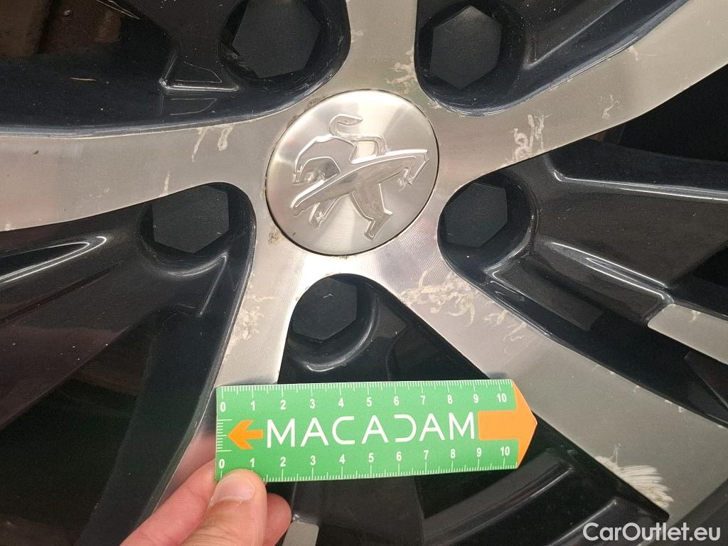  Peugeot  5008  Allure Business 1.5 HDi 130CV BVA8 E6dT #28