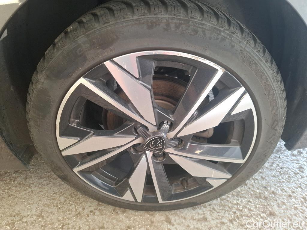  Peugeot  308  SW Allure 1.2 PureTech 130CV BVA8 E6d #37