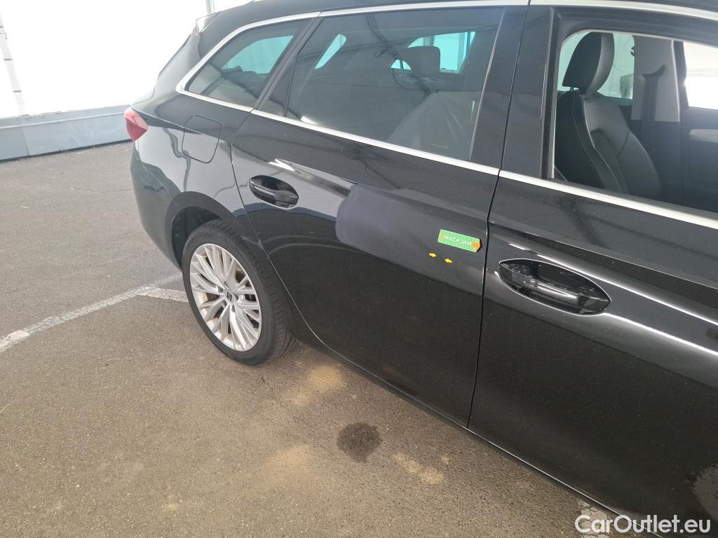  Seat  Leon SEAT  Sportstourer / 2020 / 5P / Break 1.4 eHybrid 204 DSG S&S Xcellence #77